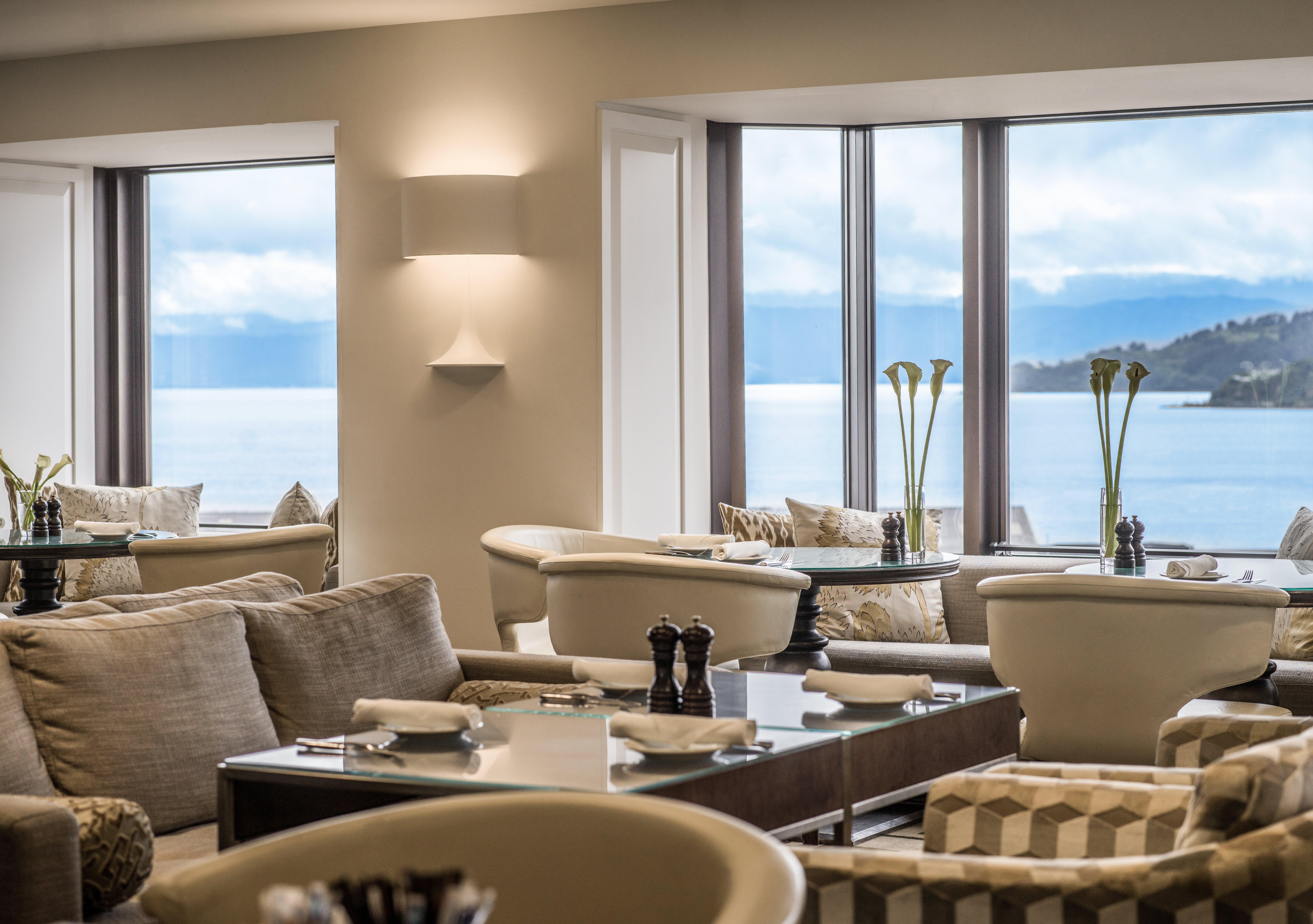 Отель Intercontinental Wellington By Ihg Экстерьер фото The lounge at the airport