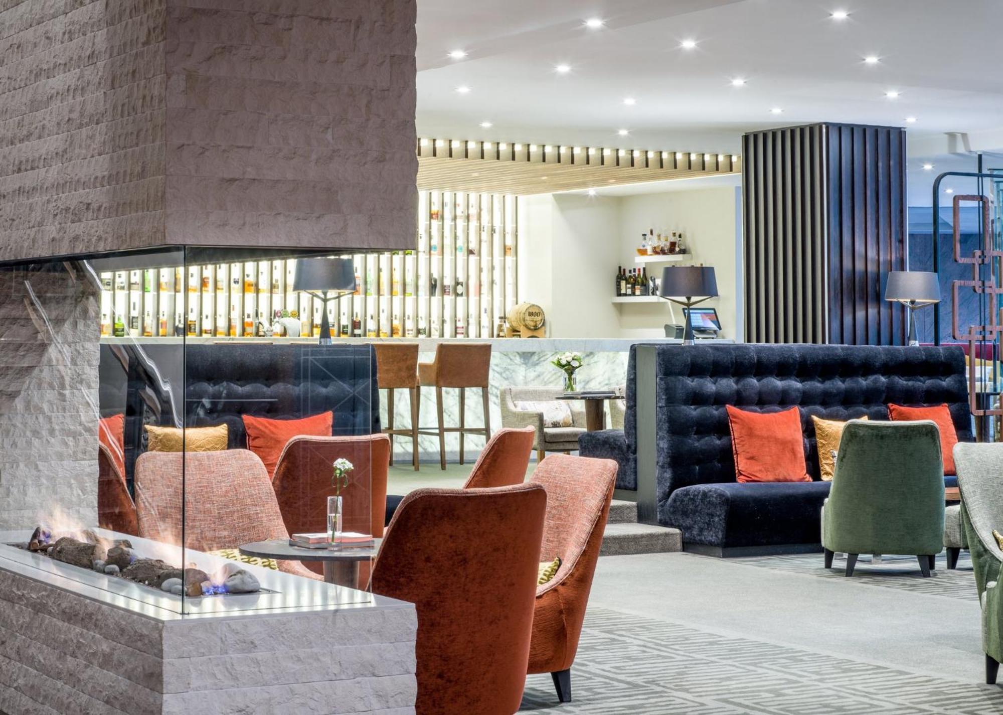 Отель Intercontinental Wellington By Ihg Экстерьер фото The lounge at the airport