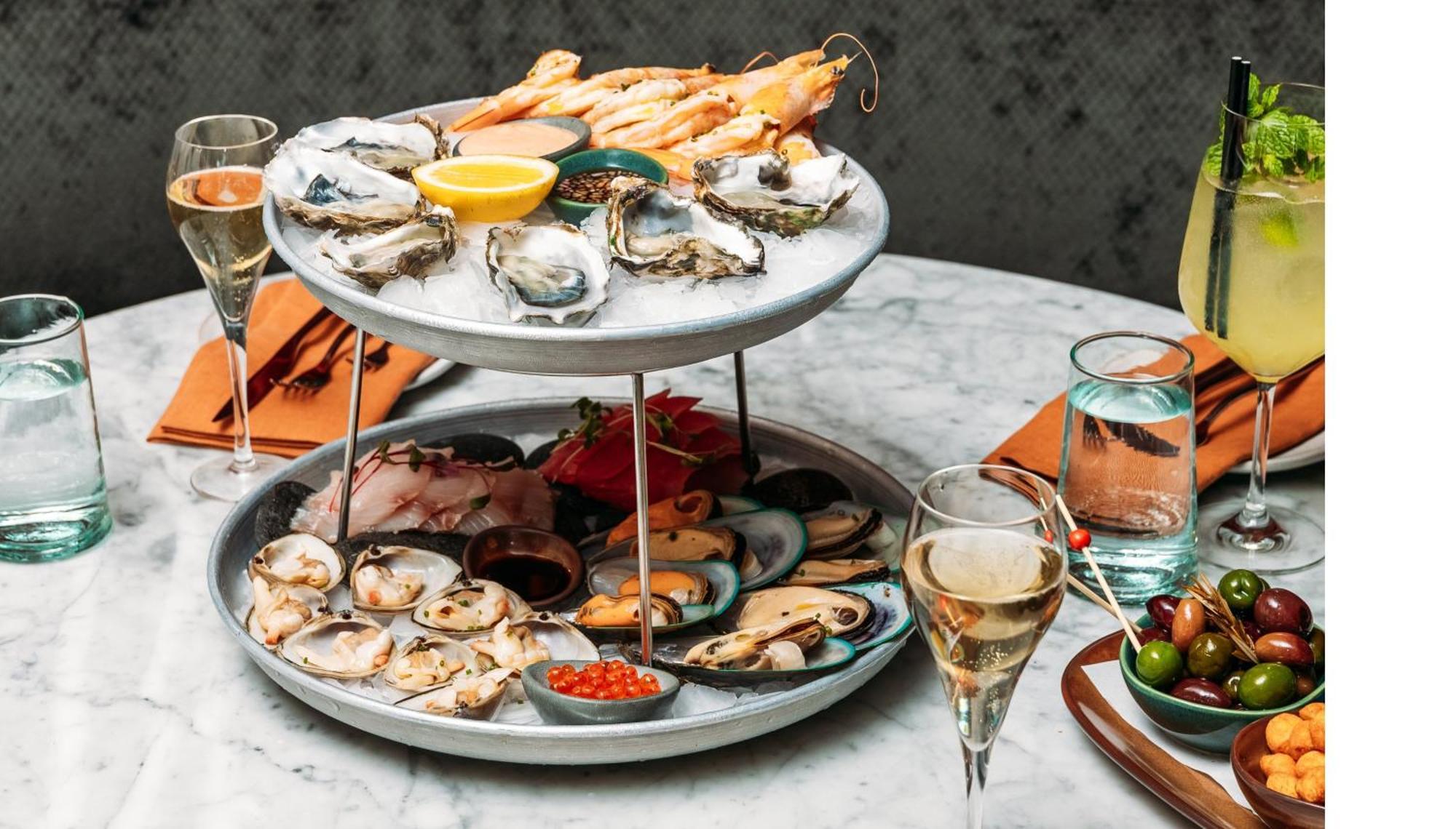 Отель Intercontinental Wellington By Ihg Экстерьер фото Seafood platter